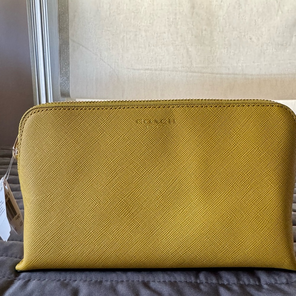 Coach Medium Cosmetic Case